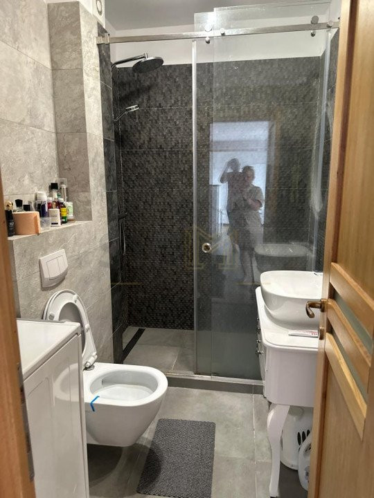 Apartament de inchiriat cu 2 camere in apropiere de centru!