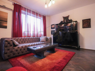 Apartament cu 3 camere in parcul central cu parcare!