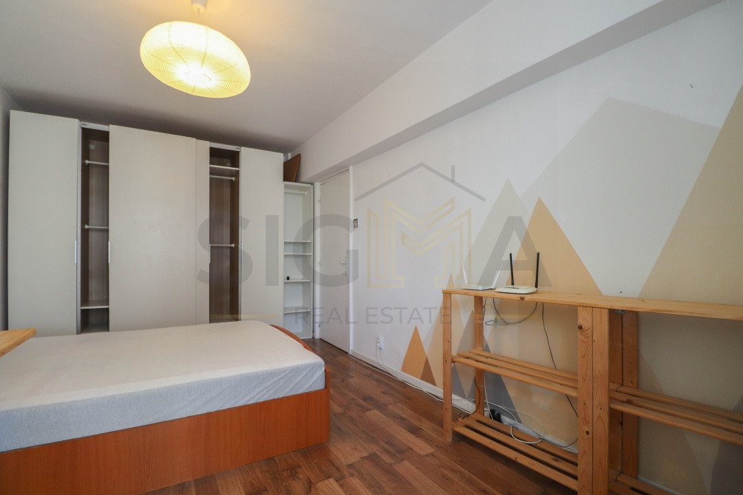 Apartament cu 3 camere de vanzare in zona str Dorobantilor!