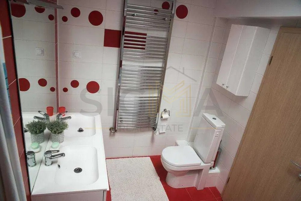 Apartament de inchiriat cu scara interioara langa Iullius Mall