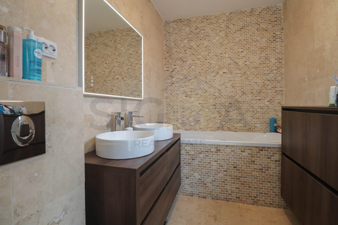 Apartament in vila, curte proprie, in Borhanci!