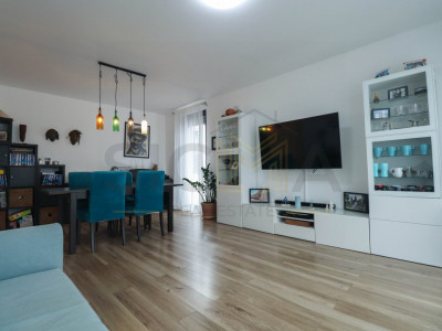 Apartament in vila, curte proprie, in Borhanci!