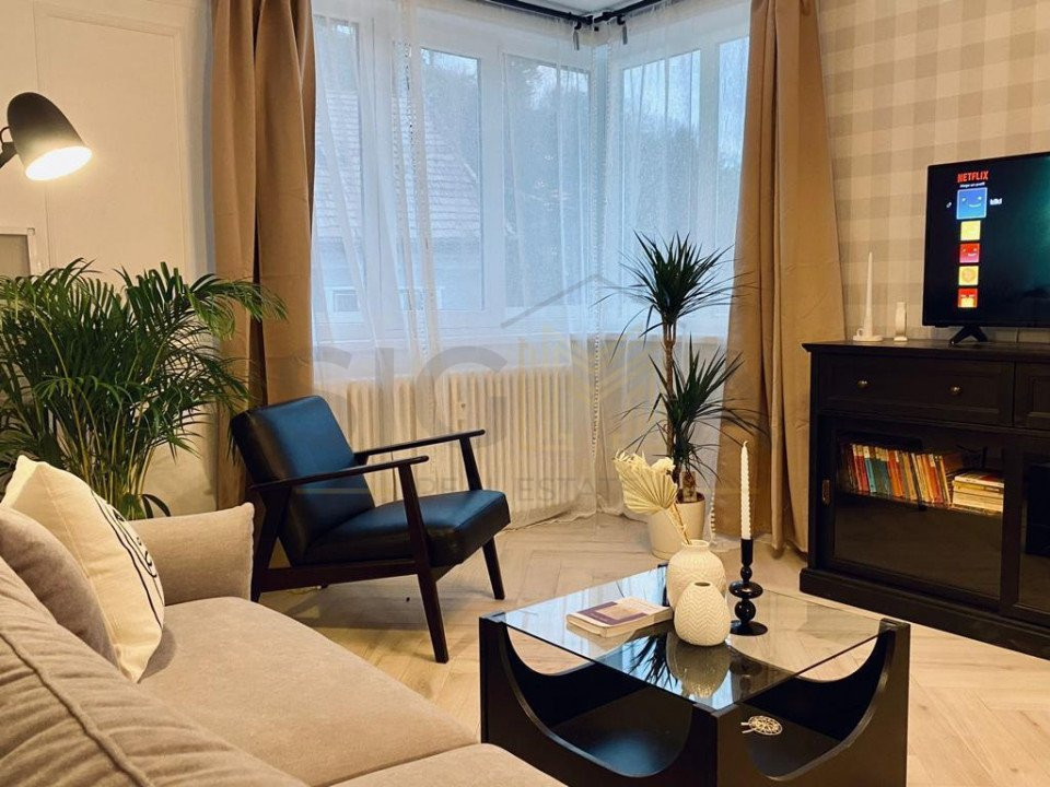 Apartament cu 2 camere de vanzare in zona parcului central!