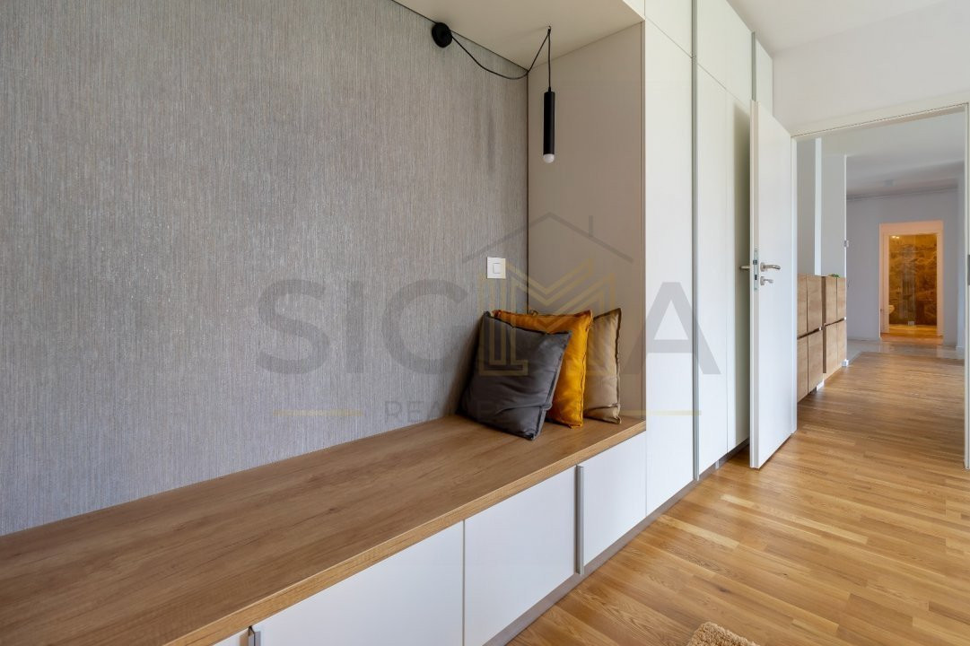 Apartament spatios cu 3 camere in Buna Ziua!