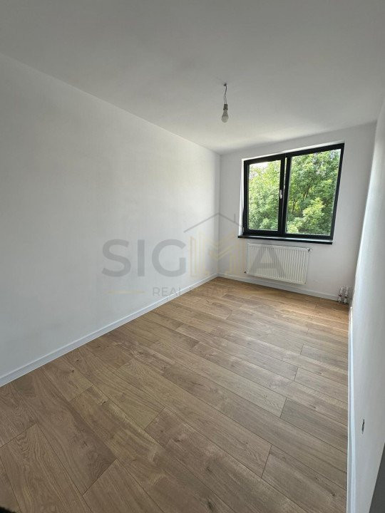 Apartament cu 3 camere de vanzare in Plopilor!