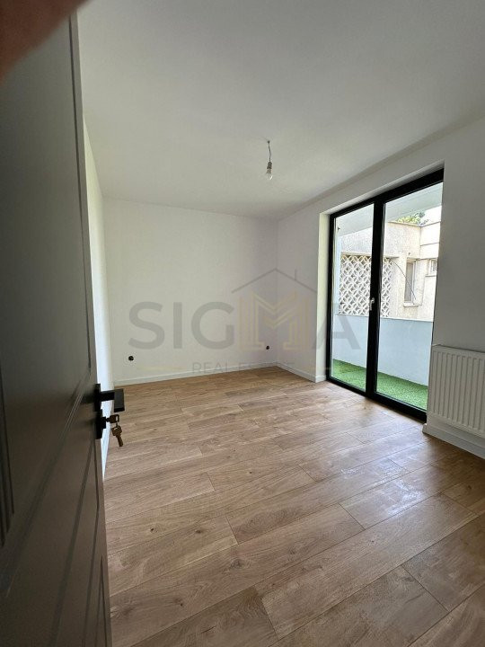 Apartament cu 3 camere de vanzare in Plopilor!