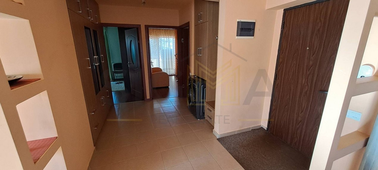 Apartament cu 3 camere de vanzare in Buna Ziua!