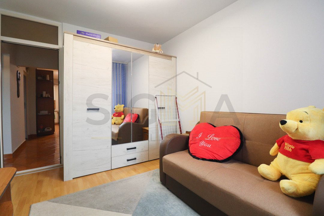 Apartament cu 3 camere, etaj intermediar, cartier Intre Lacuri!