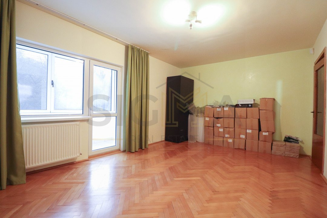 Apartament cu 4 camere, etaj 1, Plopilor!