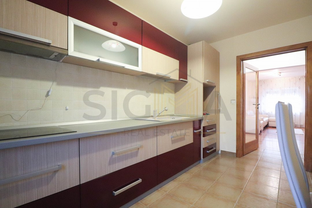 Apartament cu 4 camere, etaj 1, Plopilor!