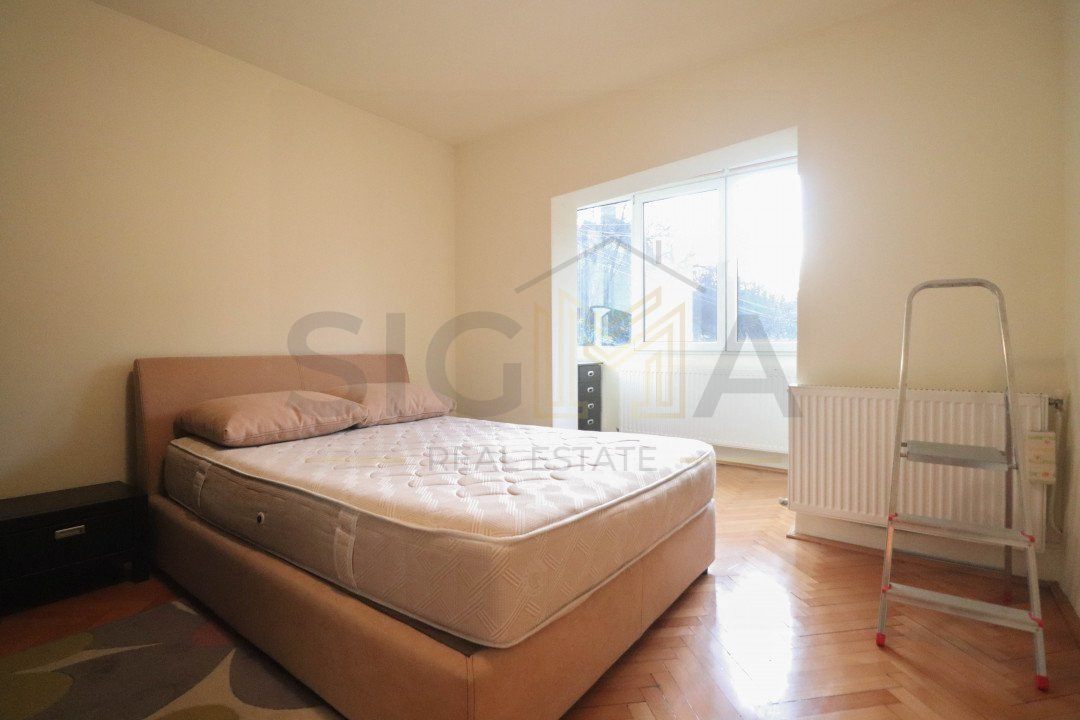 Apartament cu 4 camere, etaj 1, Plopilor!