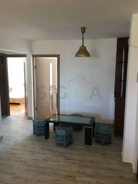 Apartament cu trei camere in zona Zorilor!