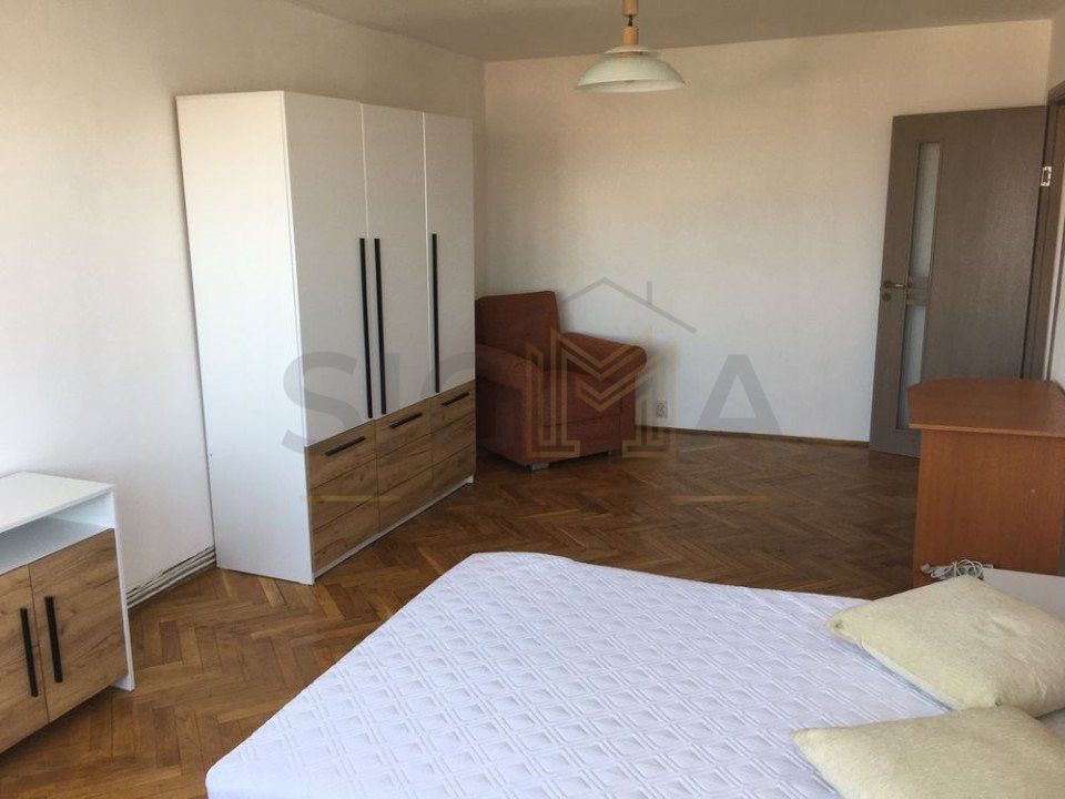 Apartament cu trei camere in zona Zorilor!