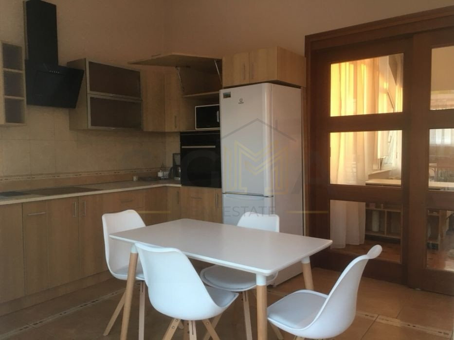 Apartament cu doua camere in Zorilor!