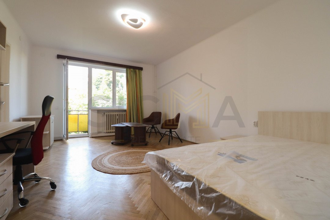 Apartament cu 3 camere de inchiriat, zona UMF!