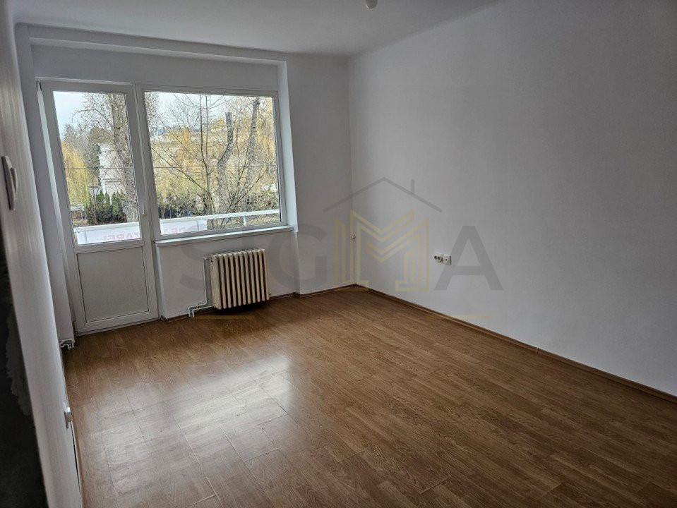 Apartament in zona parcului central!