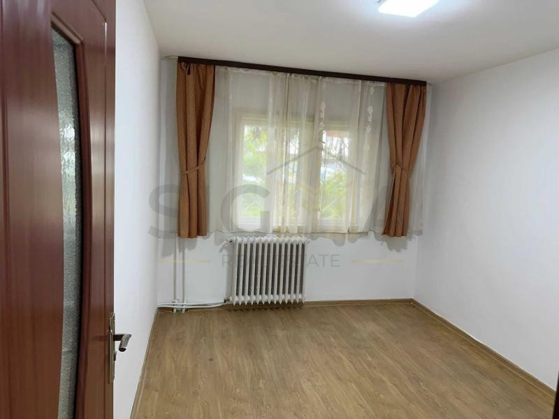 Apartament cu 3 camere de vanzare in Zorilor!