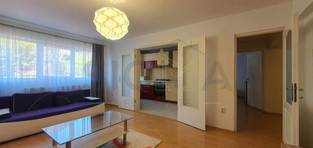 Apartament de vanzare cu doua camere in Zorilor!