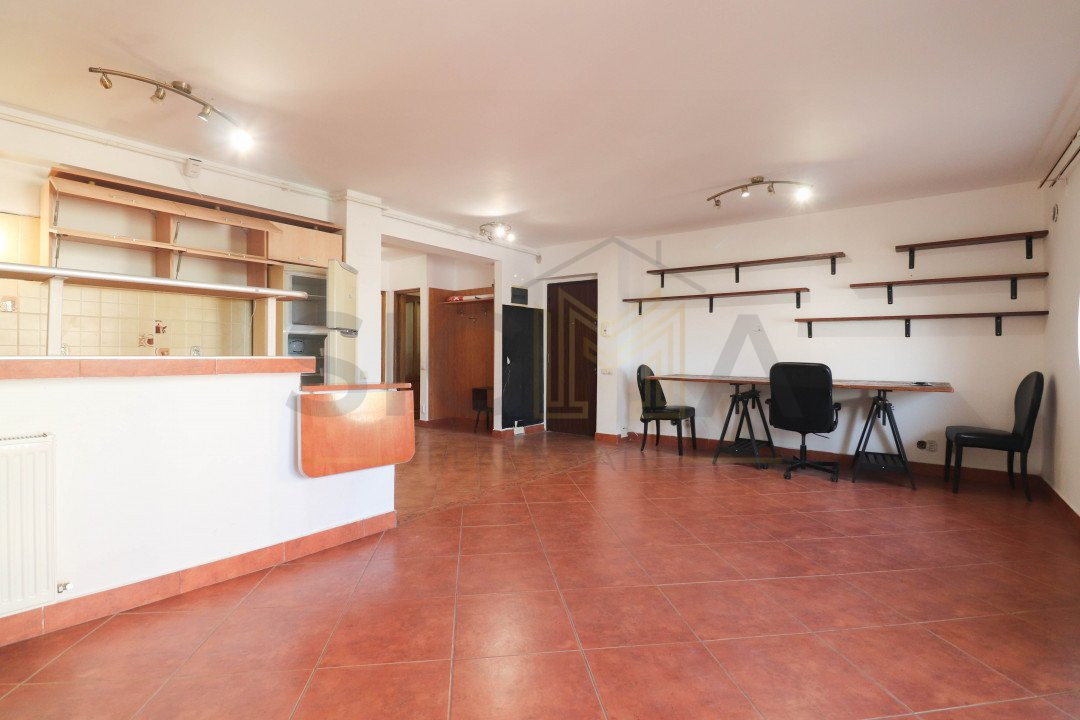 Apartament cu 3 camere de vanzare in Buna Ziua!