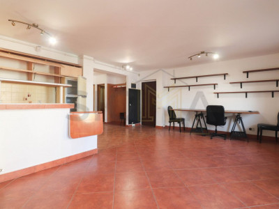 Apartament cu 3 camere de vanzare in Buna Ziua!