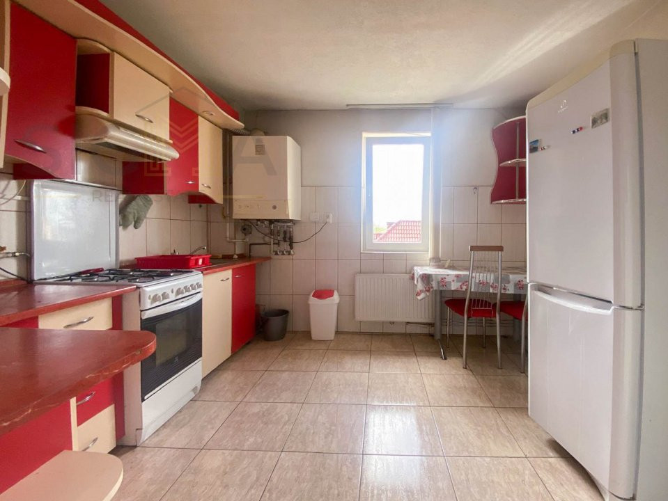 Apartament spațios cu 4 camere, în Zorilor, zona UMF!