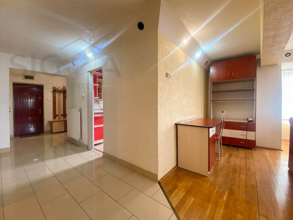 Apartament spațios cu 4 camere, în Zorilor, zona UMF!