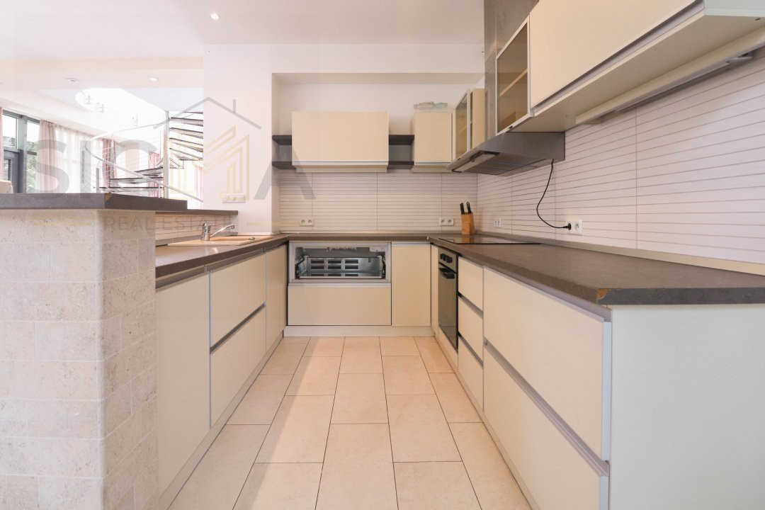 Duplex de inchiriat, priveliste frumoasa, zona centrala!