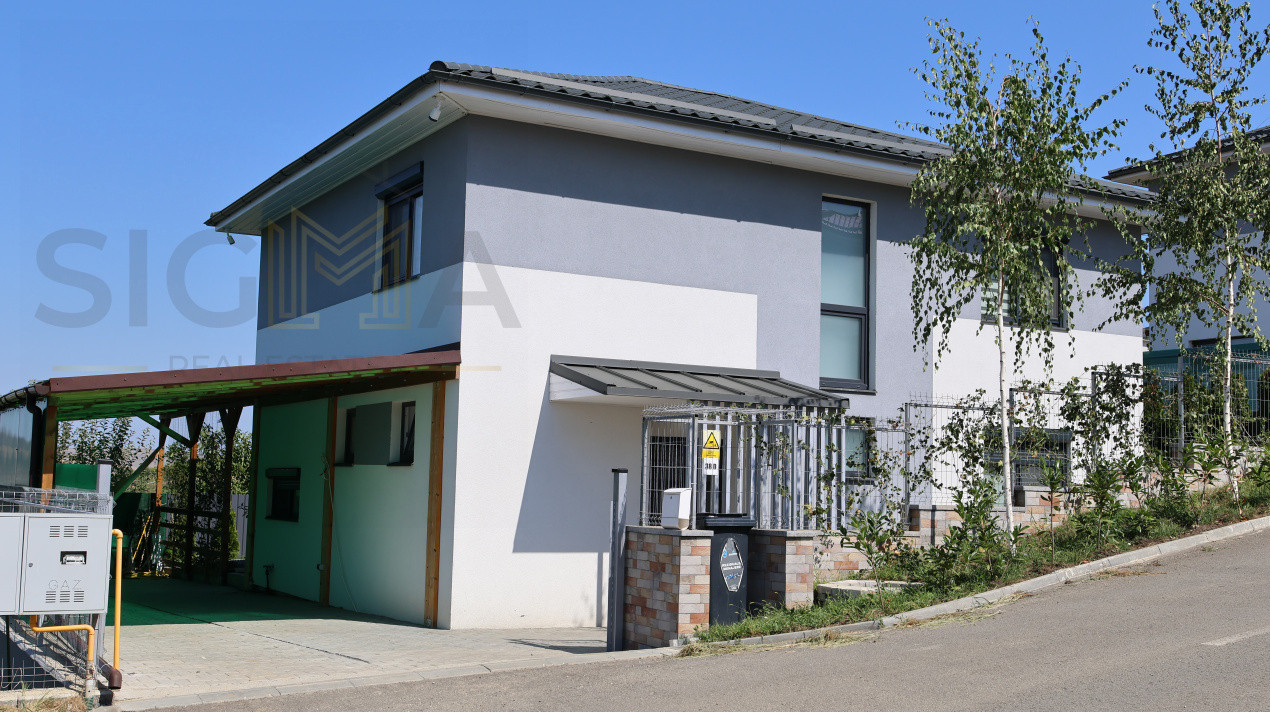 Casa individuala 5 camere in Dezmir