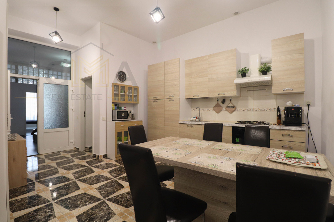 Apartament ultracentral, Piata Unirii, cladire monument istoric.