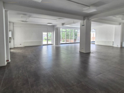 Spatiu comercial de vanzare, 3 parcare, 146 mp, Borhanci!
