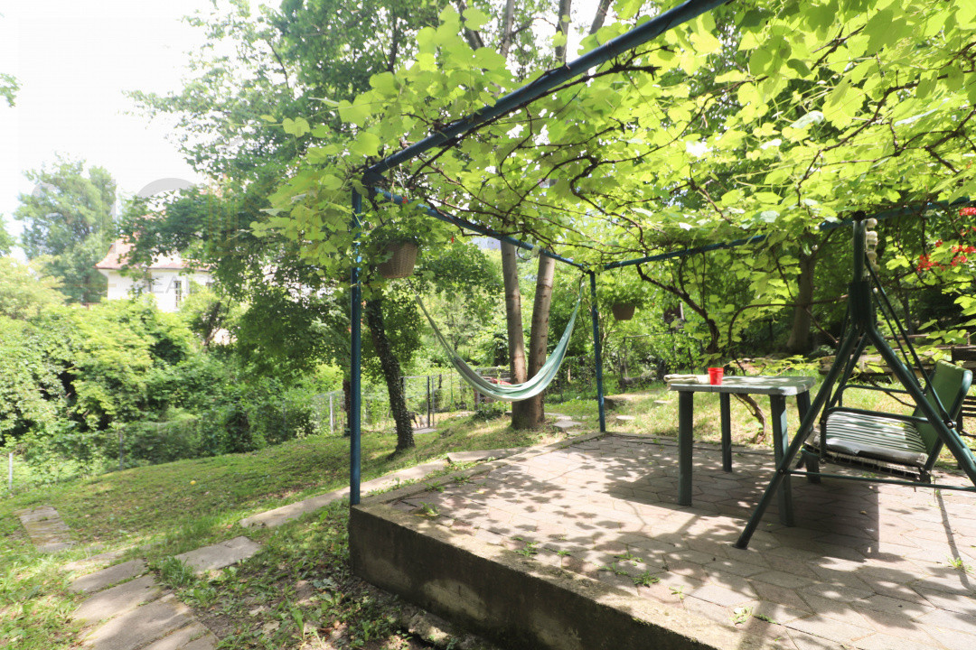 Apartament in vila cu gradina, in zona Gradinii Botanice!