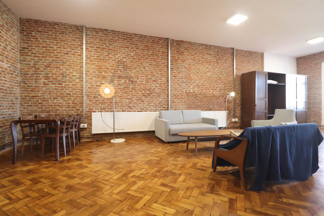 Apartament boem in inima Clujului, 86 mp, vedere superba spre Piata Unirii