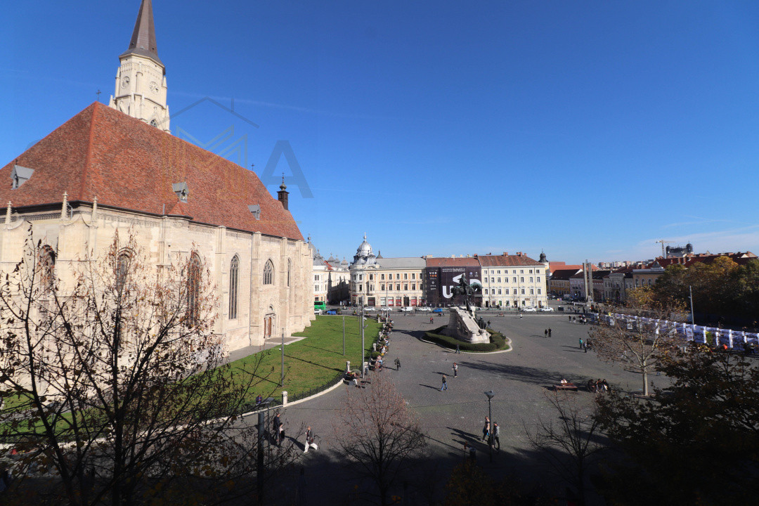 Apartament boem in inima Clujului, 86 mp, vedere superba spre Piata Unirii