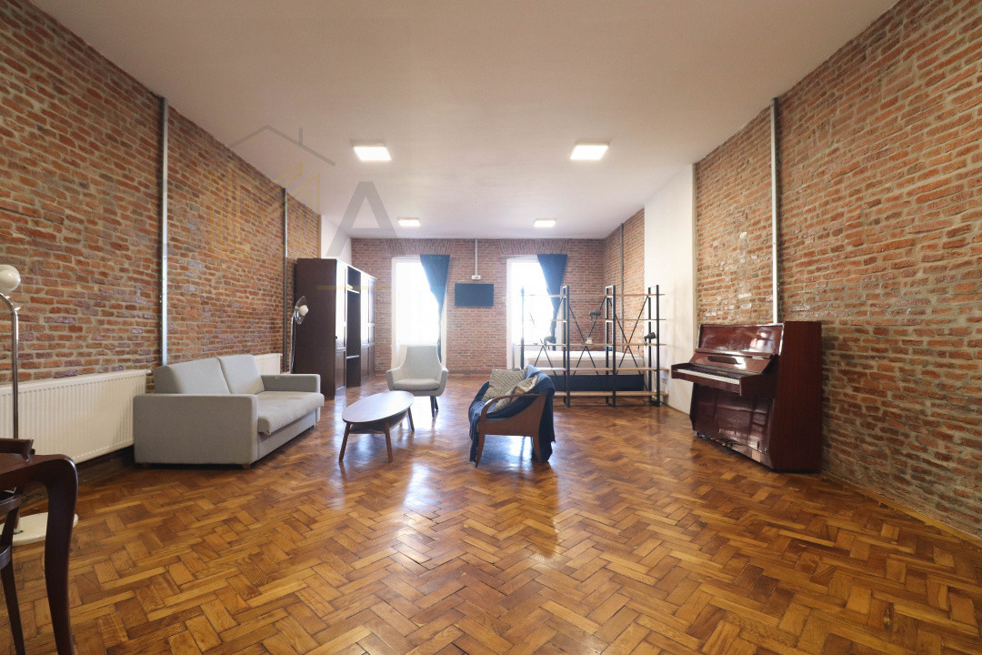 Spatiu pentru birou de inchiriat in zona ultracentrala!