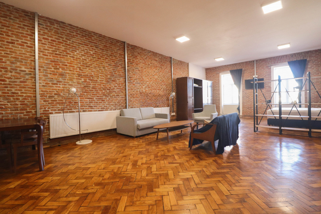 Spatiu pentru birou de inchiriat in zona ultracentrala!