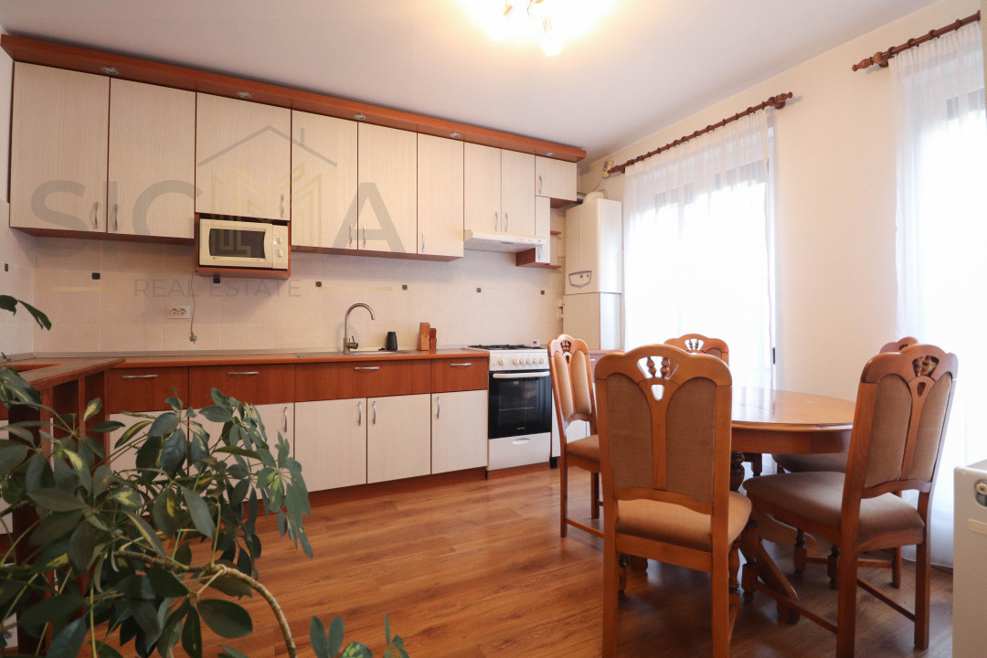 Apartament 3 camere, garaj individual, curte proprie, casa Radio!