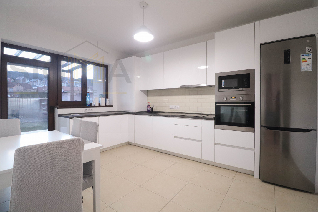 Casa individuala de inchiriat cu 4 dormitoare + garaj, Cluj-Napoca!