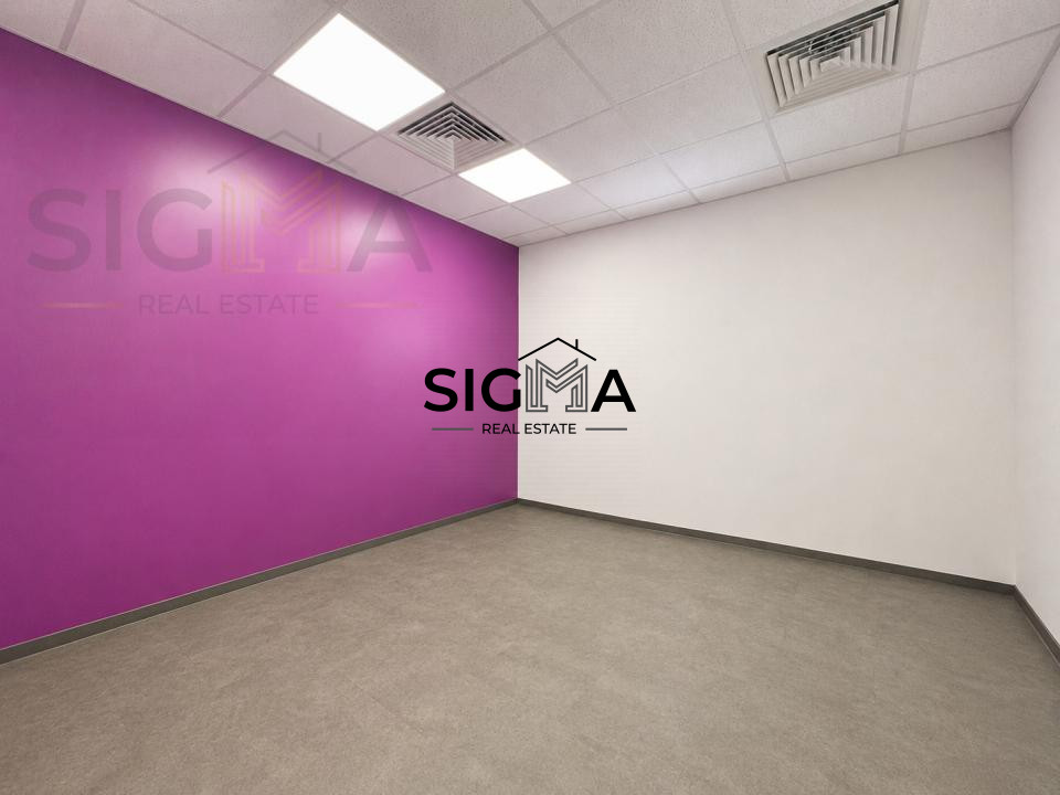 Spatiu comercial, parter, 100mp, semicentral!