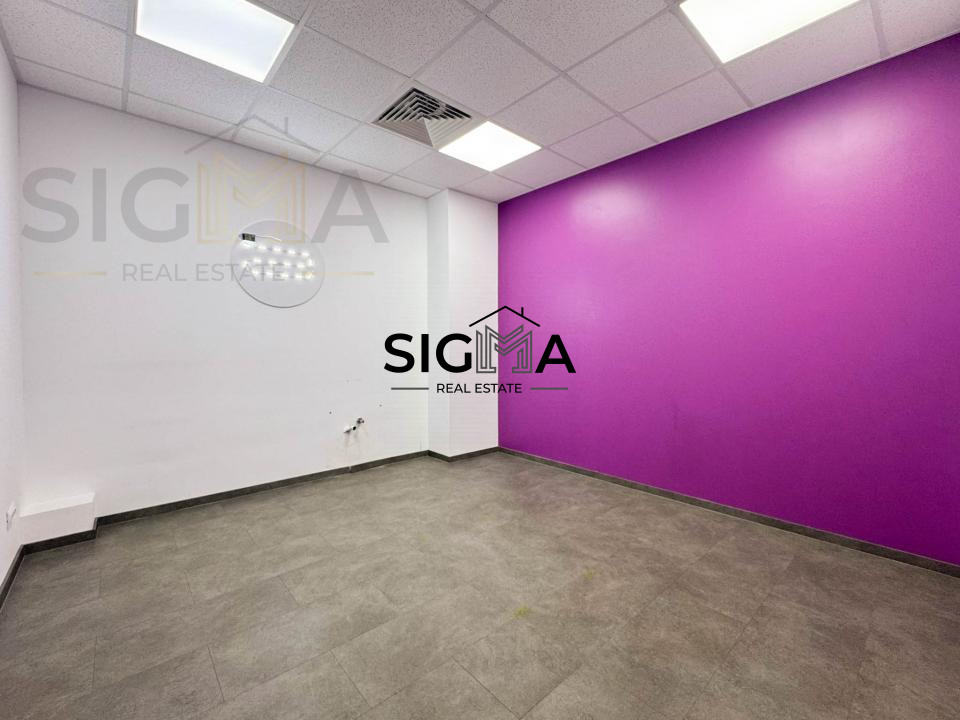Spatiu comercial, parter, 100mp, semicentral!