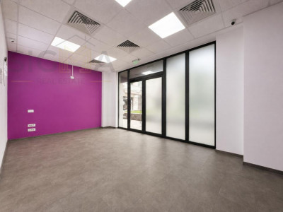 Spatiu comercial, parter, 100mp, semicentral!