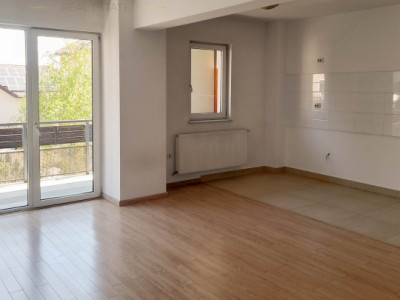 Apartament 2 camere semidecomandat cu parcare, etaj 2, bloc cu lift – Buna Ziua