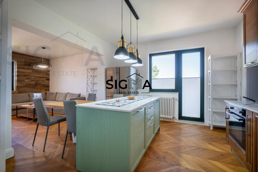 Apartament central, 4 camere, 146 mp, langa UMF si Casa de Cultura a Studentilor