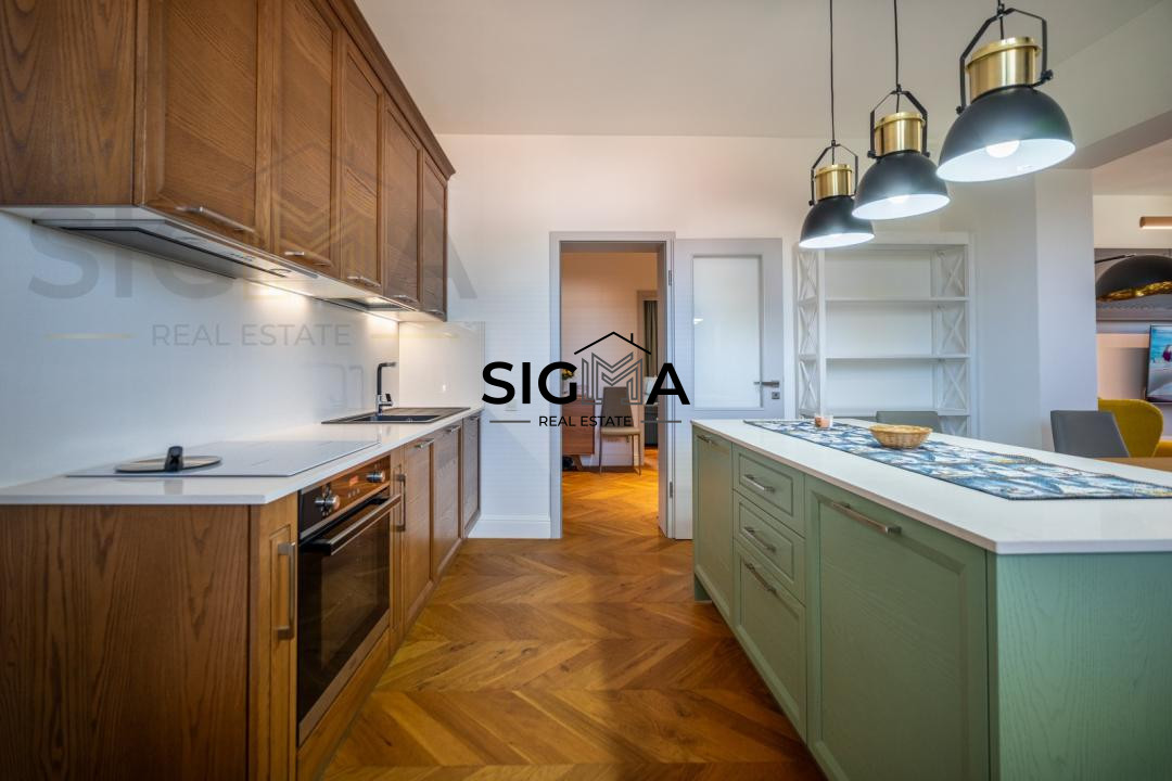 Apartament central, 4 camere, 146 mp, langa UMF si Casa de Cultura a Studentilor
