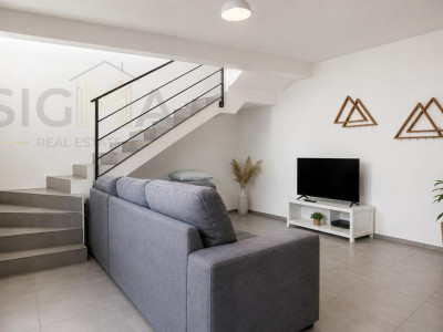 Apartament tip duplex, in zona semicentrala, cu terasa!
