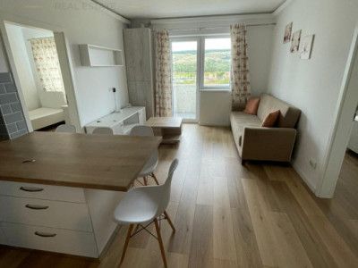 Apartament cu 3 camere de inchiriat in zona Vivo Mall!