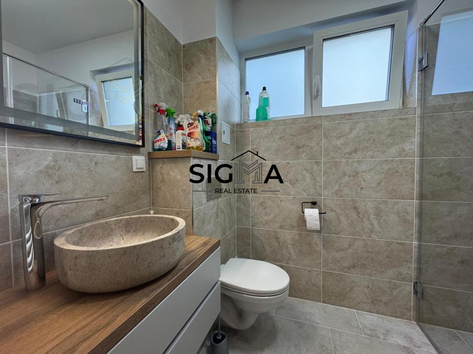 Apartament, prima inchiriere, 70mp, zona semicentrala, parcare!