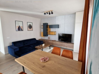 Apartament de inchiriat cu 3 camere zona Semicentrala