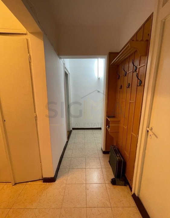 Apartament cu 3 camere de vanzare in Plopilor!